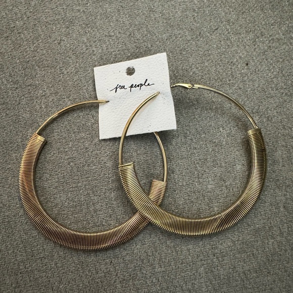 Free People Simply The Best Oversized Hoops Gold - Picture 2 of 5